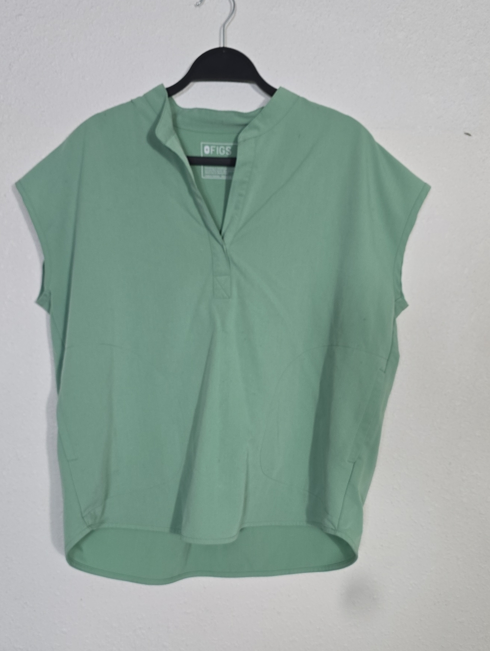 FIGS SET Mint Green V-Neck Short Sleeve Tunic